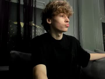 curlytwinkboy