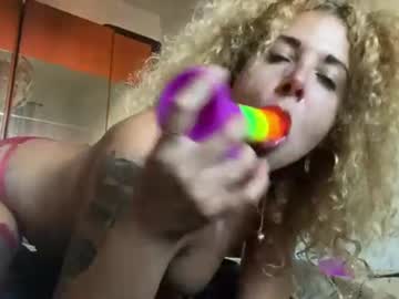 sloppycurlycoup